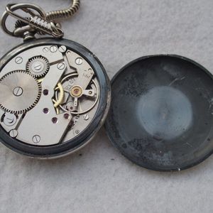 Montre HP40 - Neuf Sans Étiquette - Mouvement HP40