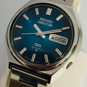 Seiko 5 Actus SS 6106-8690 Vintage 23 Jewels Day & Date Automatic