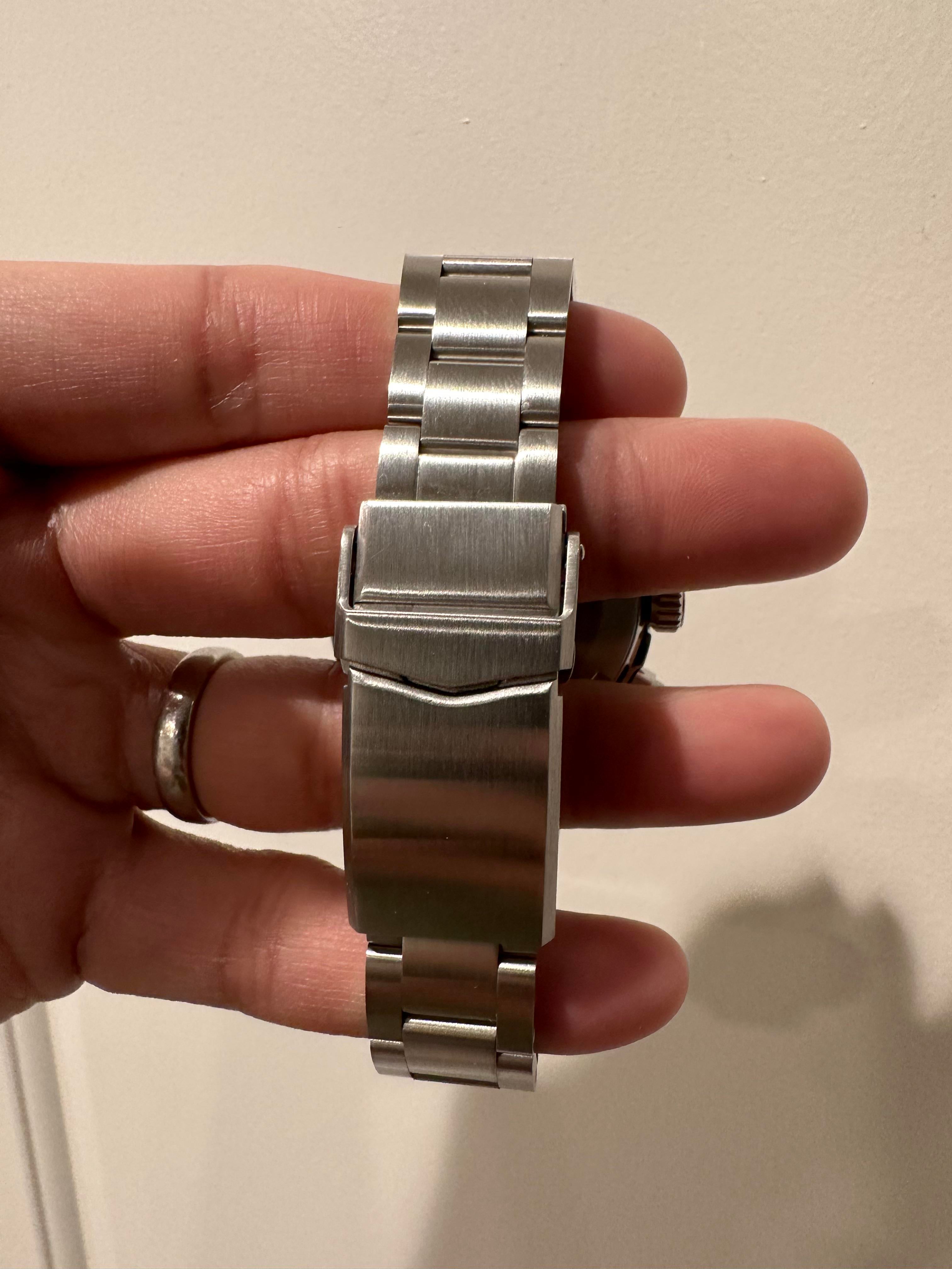 [WTS] Seiko SSC817 Speedtimer with optional Strapcode bracelet