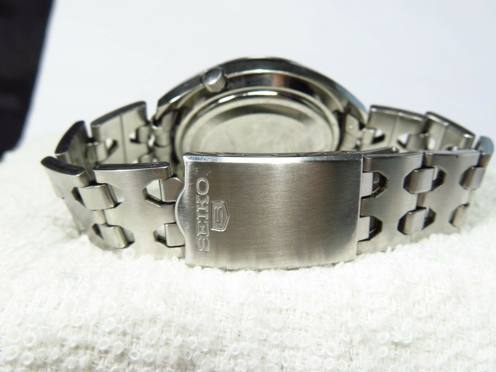 Vintage 1969 SEIKO 5 Automatic watch ( 5126 - 7020) | WatchCharts 