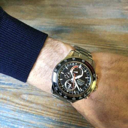 Seiko perpetual solar hot sale chronograph v198