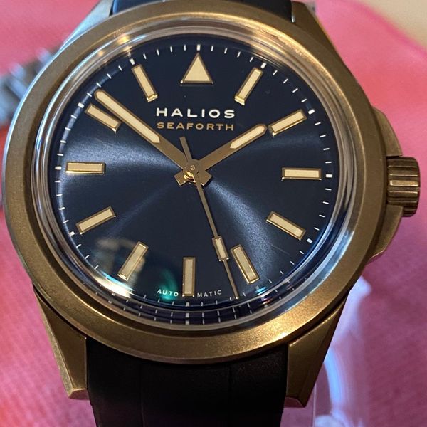 [$850 USD] FS: Halios Seaforth bronze w/blue dial | WatchCharts Marketplace