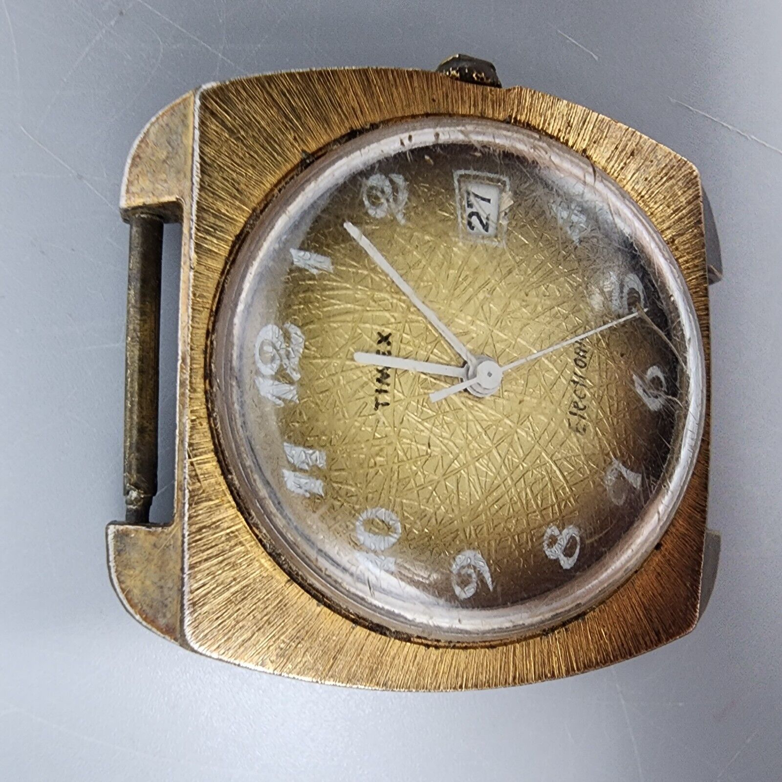 Vintage Timex Mens Gold hotsell Tone 36mm Watch