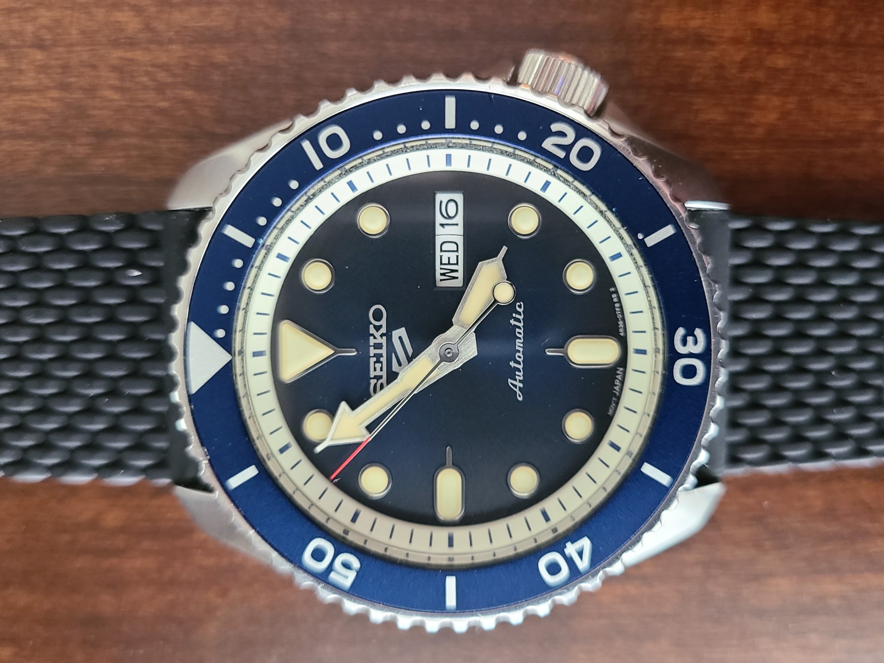 FS: Seiko SRPD93 Blue Dial Diver - Full Kit - Like New! | WatchCharts