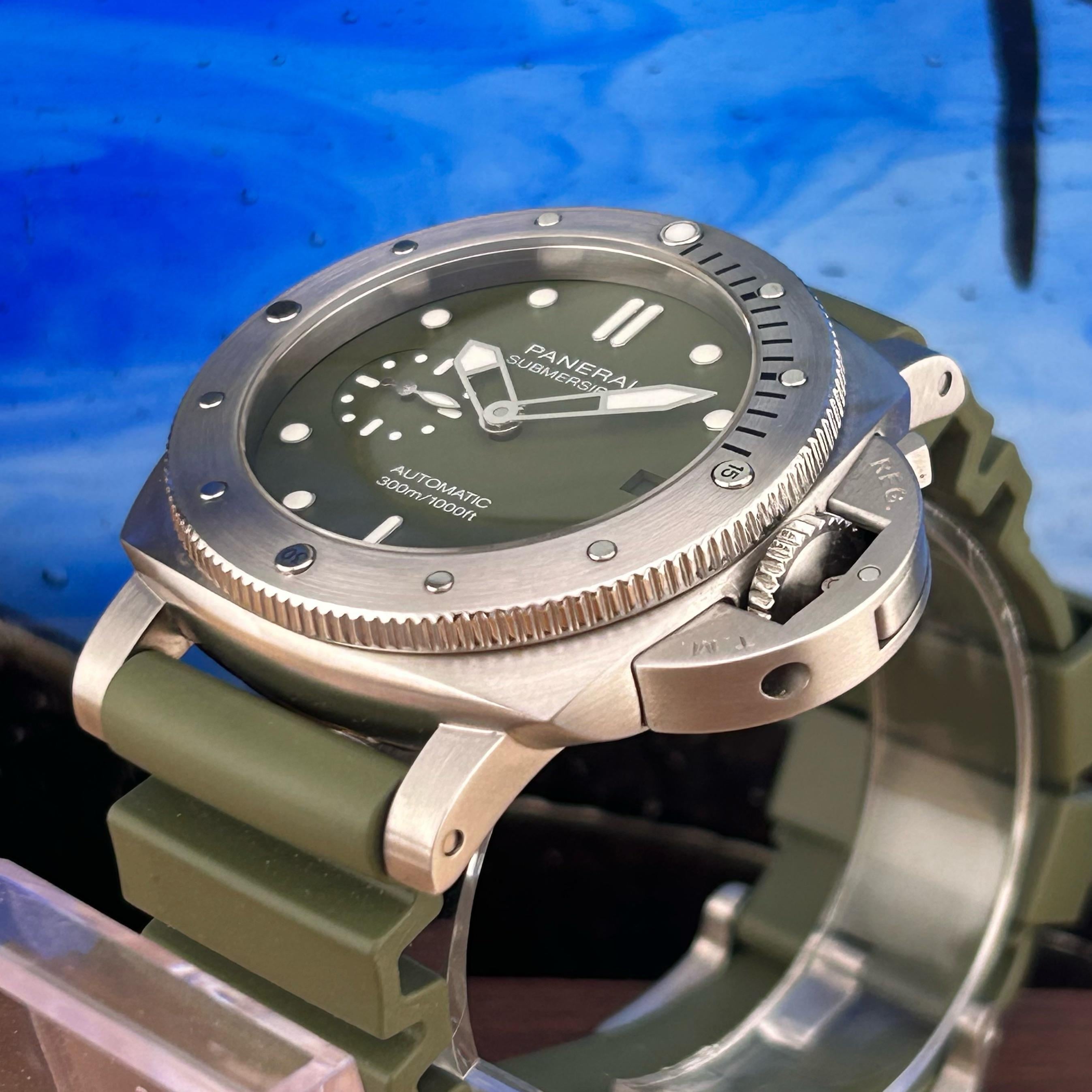 WTS Panerai PAM01055 Verde Militare Luminor Submersible Green