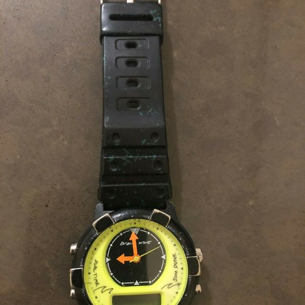 Timex Brave Wave 396 V Cell Dual Time Watch VINTAGE WatchCharts