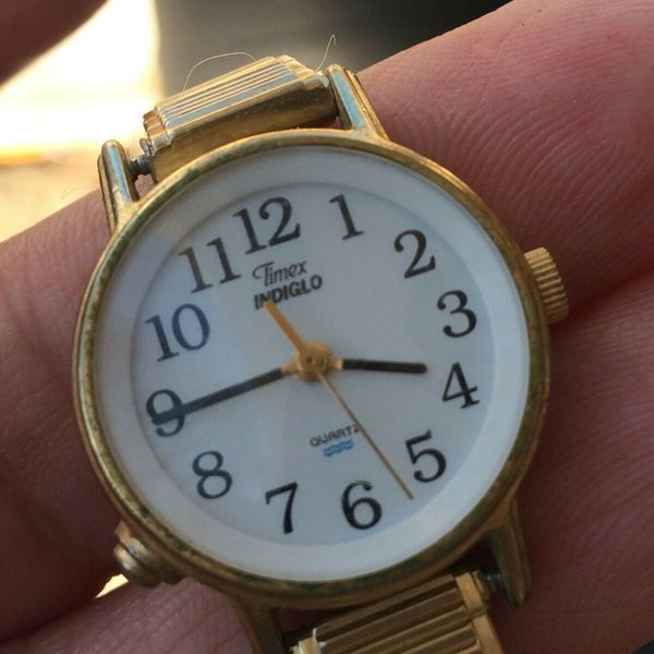 TIMEX INDIGLO WOMEN'S Wrist Watch Stretch bracelet small wrist 6" gold