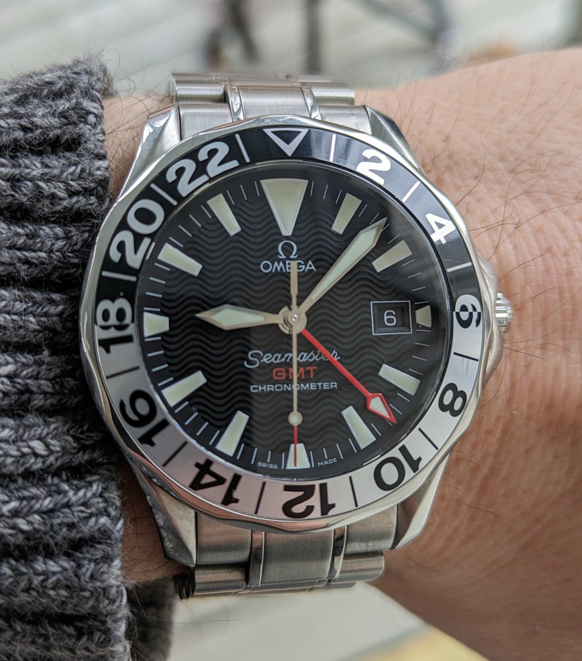 Omega seamaster 300m 2024 gmt 50th anniversary review