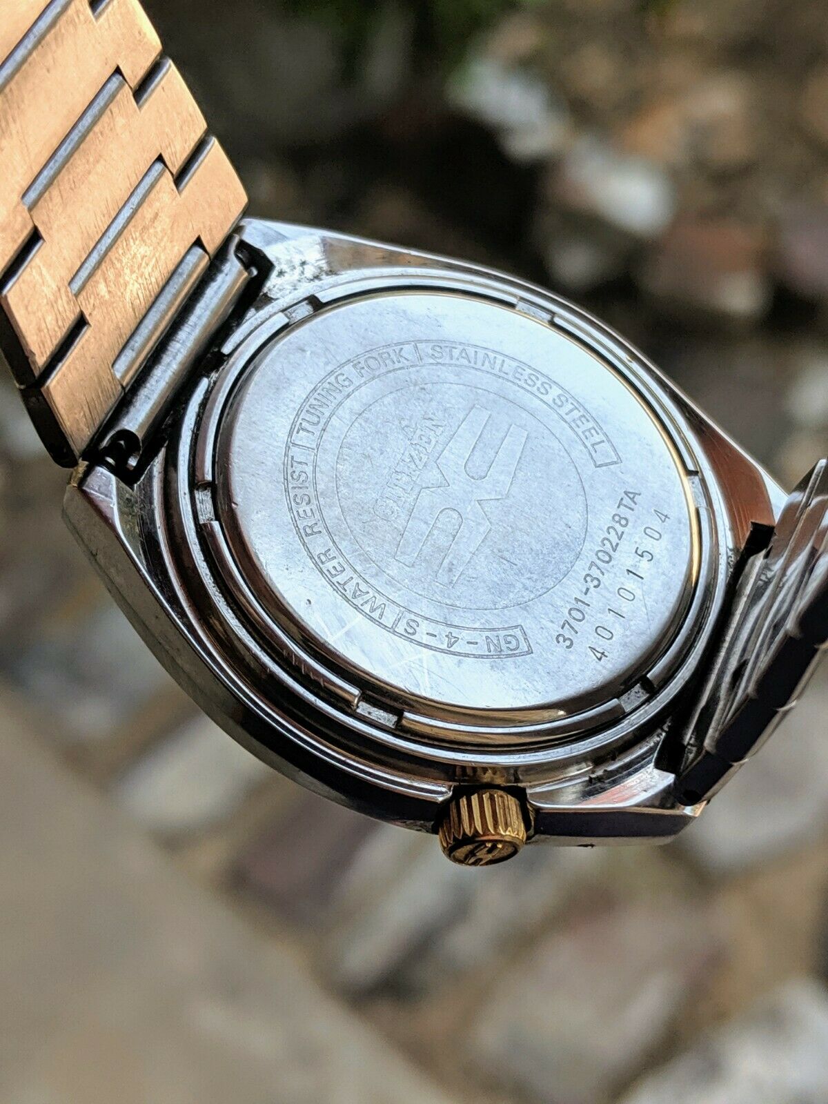 CITIZEN HISONIC 3701-370121 希少カラー 稼働品 Citizen Tuning Fork Hisonic] : r/Watches