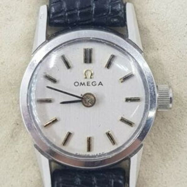 1947 Omega ladies cocktail watch model 2534-1 on period bonklip bracelet with original clam box