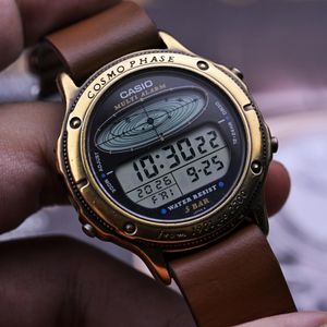 AUTHENTIC Nice Vintage Gents CASIO MARLIN W-550 Digital QUARTZ