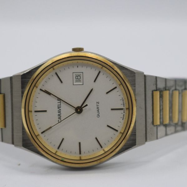 Montre BULOVA ACCUTRON Vintage - Cadran Vin Noir Et Rouge - Mouvement Tuning Fork - Années 70