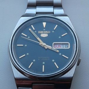 Seiko 5. MS 7S26-3130. 21 jewels. Automatic. Stainless steel 