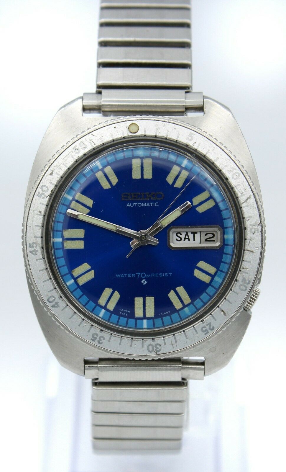 Vintage Seiko 6106-8589 Automatic Sport Diver Watch Blue Chevron Dial Men's  38mm | WatchCharts