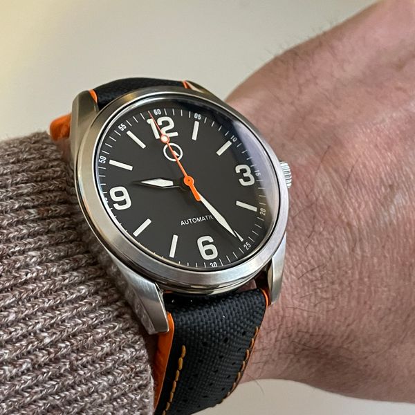 FS: Islander ISL-54 on Hirsch strap | WatchCharts