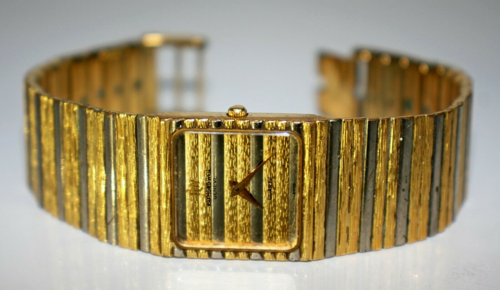 Vtg Raymond Weil Geneve 9056 Two Tone 18k Gold Electroplated 24mm