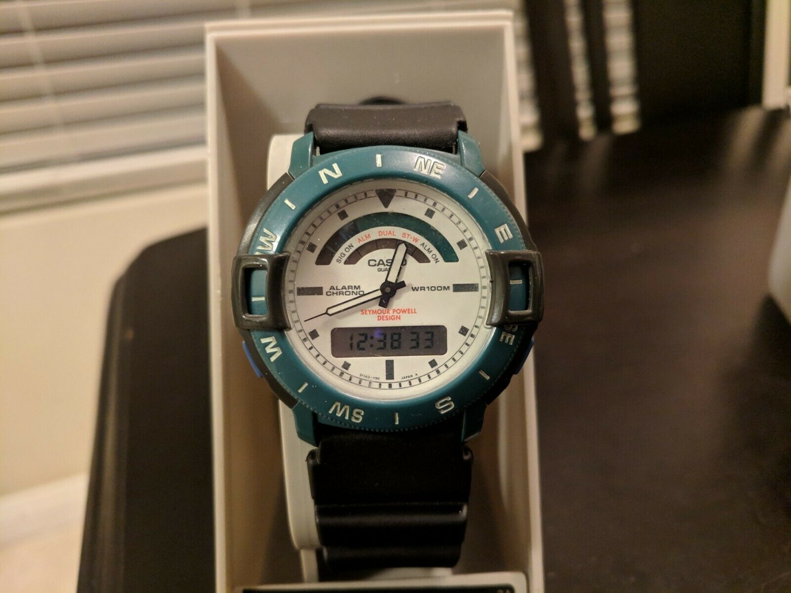カシオ Overland AW-900（モジュール748）ヴィンテージ腕時計 Vintage Casio Overland AW-900 Ana-Digi Watch | WatchCharts Marketplace