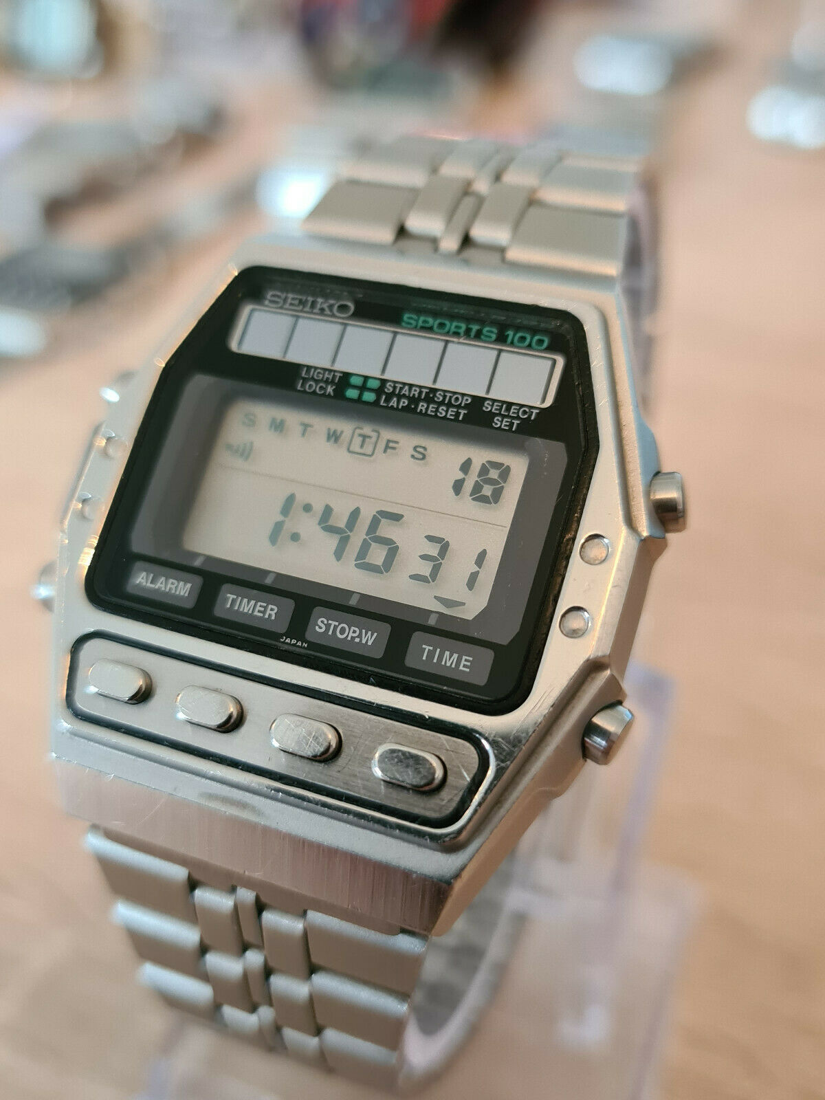 LOVELY VINTAGE DIGITAL SEIKO WATCH A557 503A 1981 SERVICED SPORTS