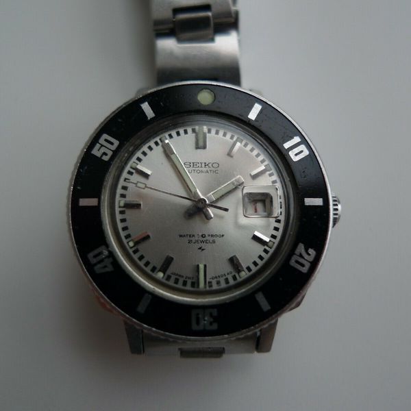Vintage seiko 2517-3300 diver watch from 1970. super rare silver Dial.  Excellent | WatchCharts