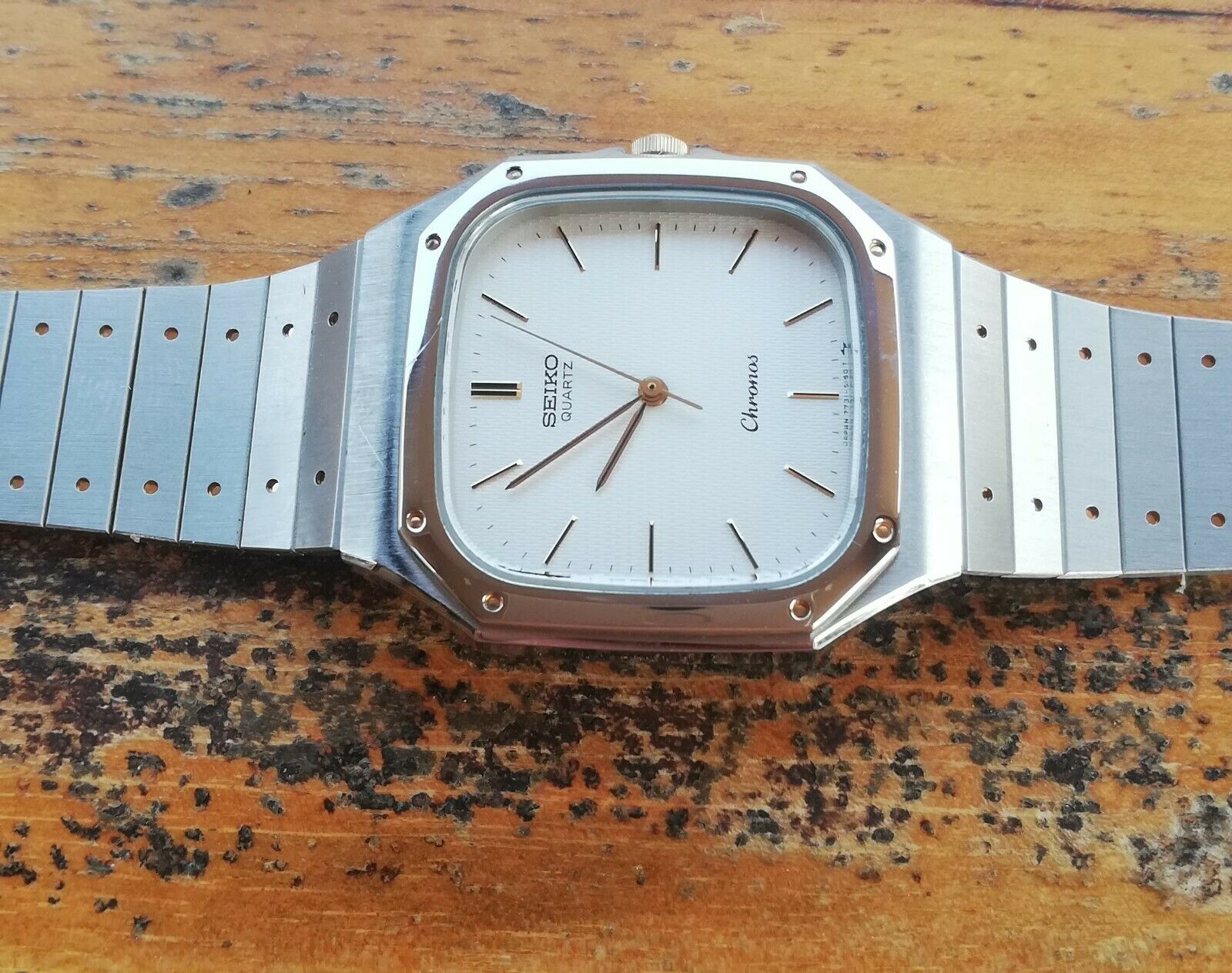Seiko Chronos Quartz JDM 7731 5130 Kanji JDM March 1989 Textured