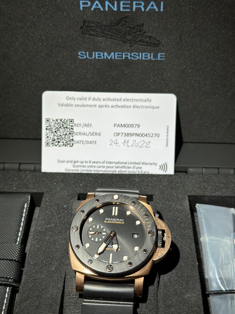 Nov 22 Rose Gold Panerai Submersible Carbotech Goldtech 44m Pam