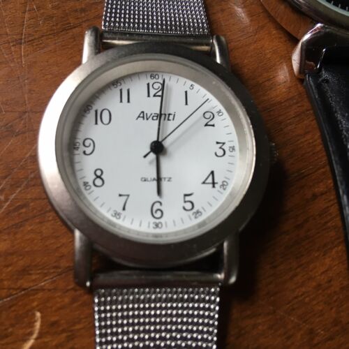 Avanti quartz online watch