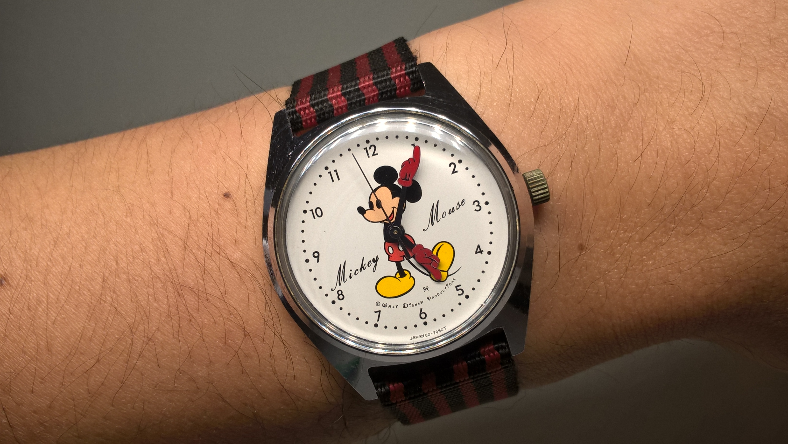 <SOLD>: Vintage Seiko 5000-7000 Mickey Mouse Hand Wind Boy's