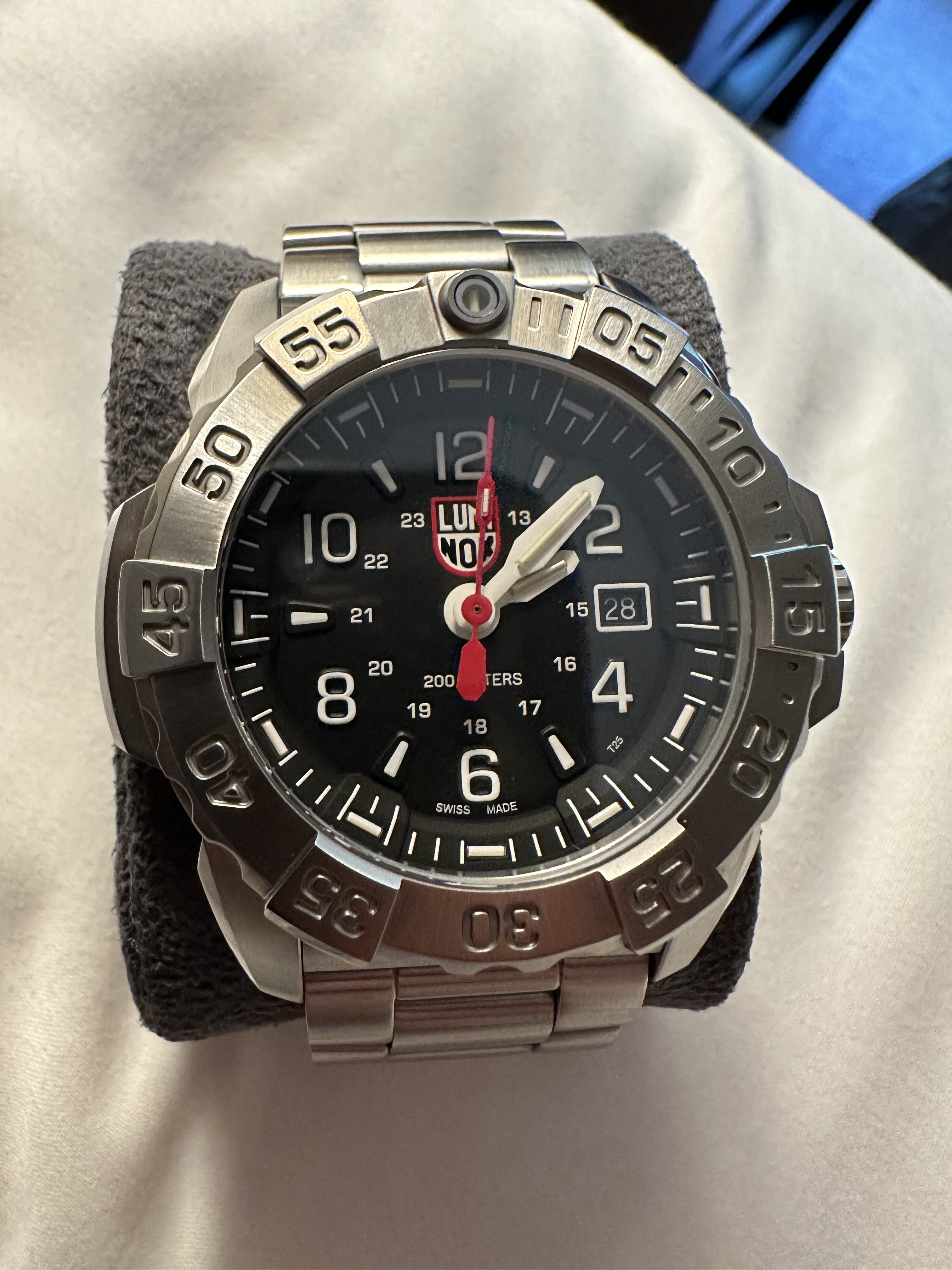 Luminox navy clearance seal steel 3252