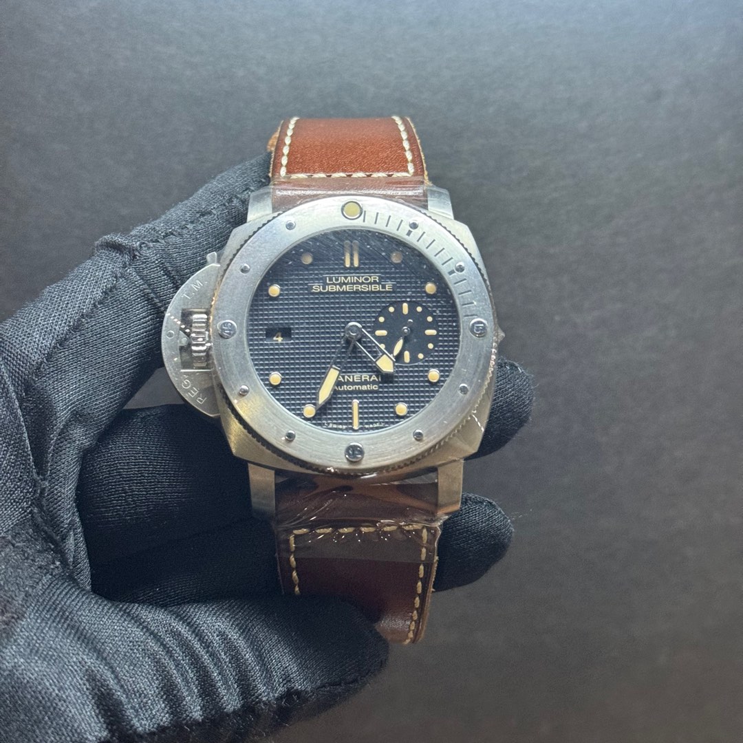 Panerai Pam00569 Destro Submersible 47mm In Titanium