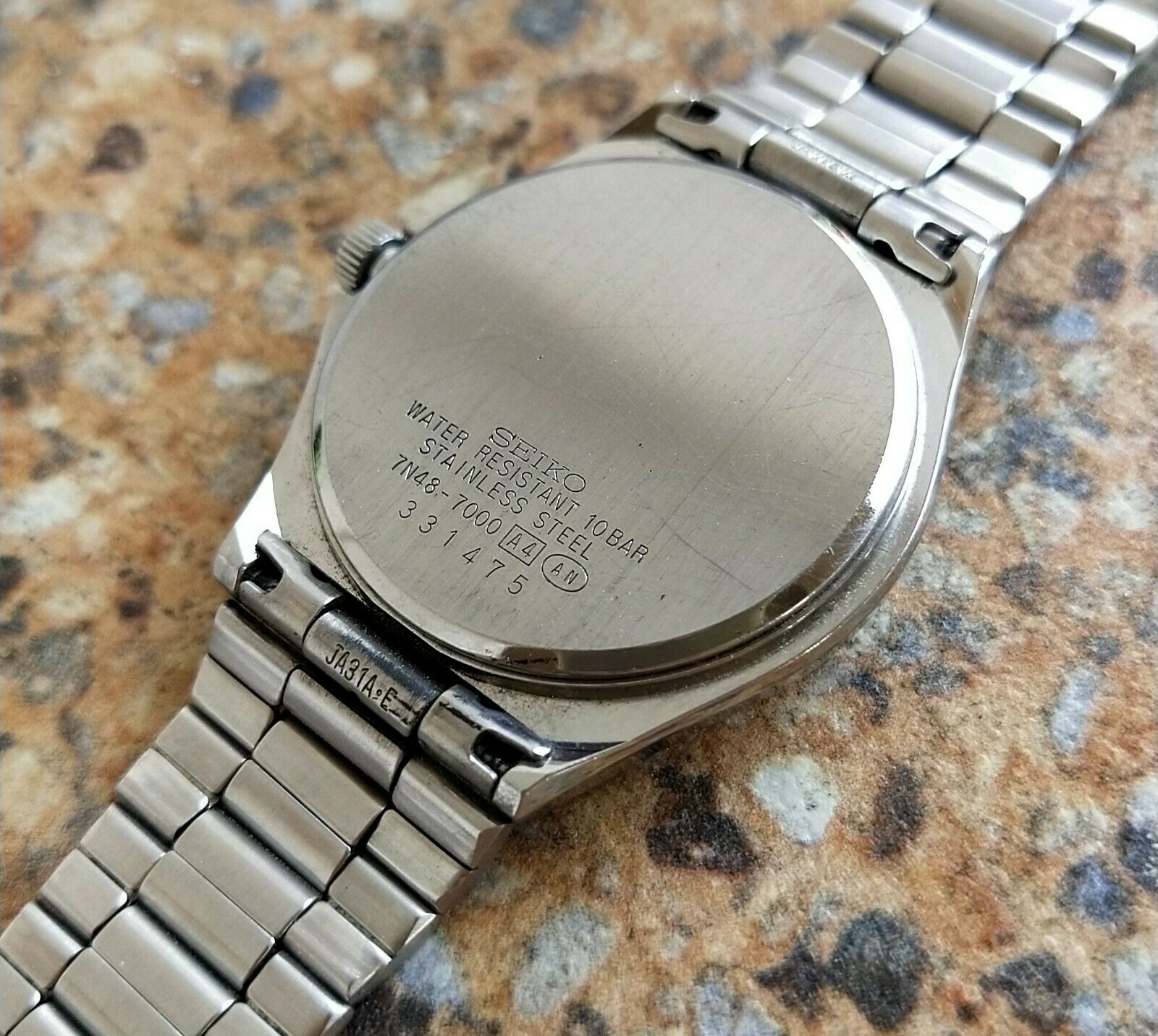 Seiko Spirit Quartz JDM 7N48 7000 March 1993 Kanji Textured Dial