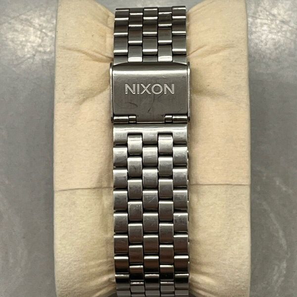 Nixon Re-run Watch in Gold | REVOLVE