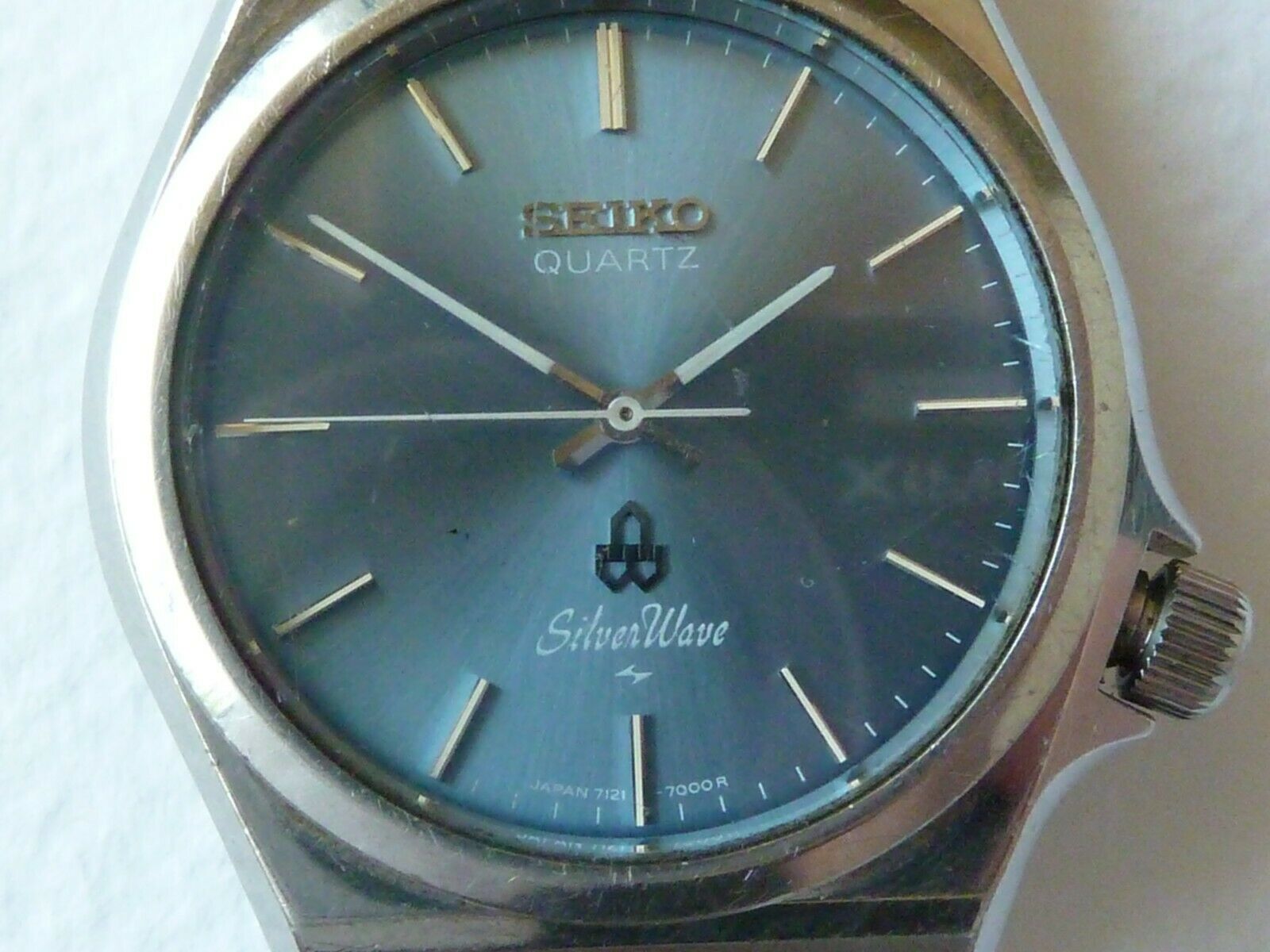 7121-7000] Seiko Quartz Silver Wave 🌍❤️ : r/Seiko