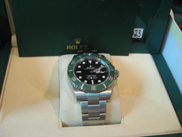 FS: ROLEX 126610LV Green Bezel Submariner Date 41MM