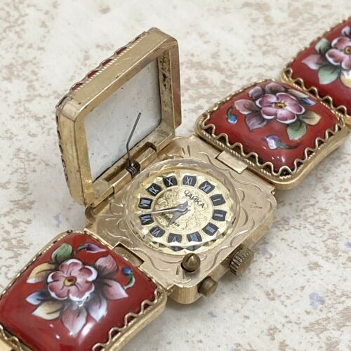 Vintage Russian Chaika Yanka 17 Jewels Porcelain Flower  display picture 2