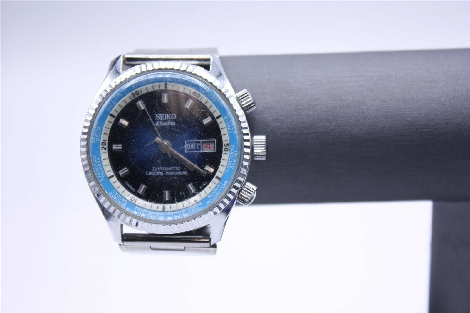 Seiko Electra Datomatic Lifetime Mainspring World Time Blue Watch