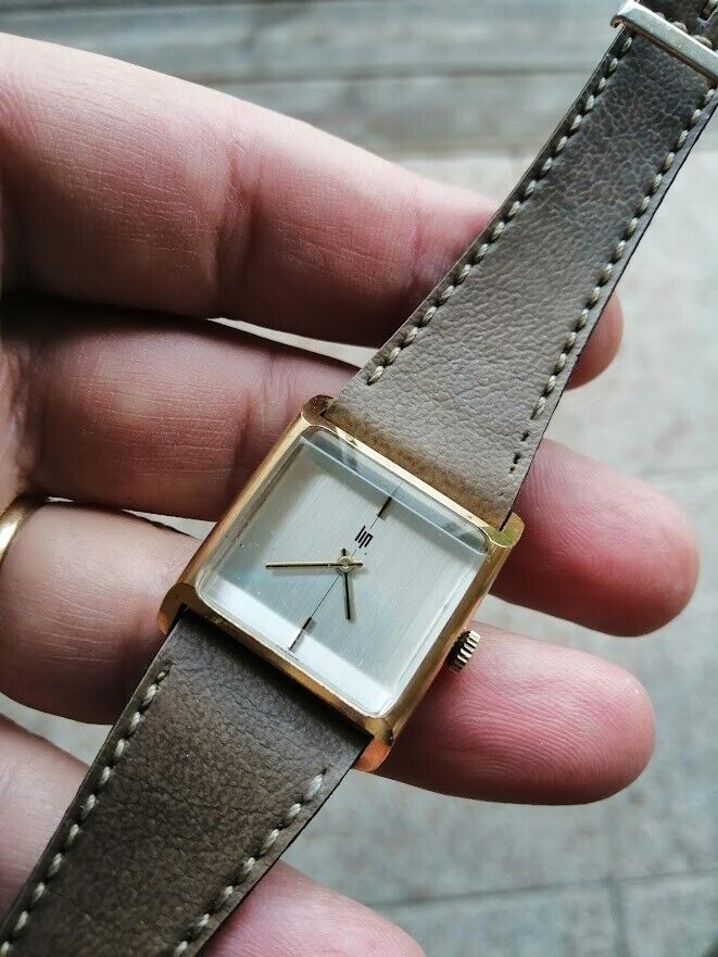 Montre mecanique vintage hot sale