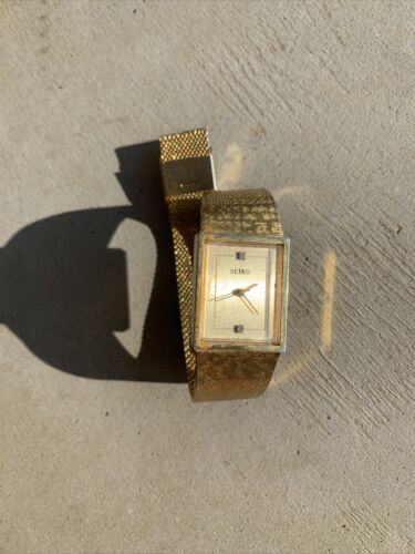 Seiko 14k GE3676 Gold Watch Diamonds For Parts Not Working