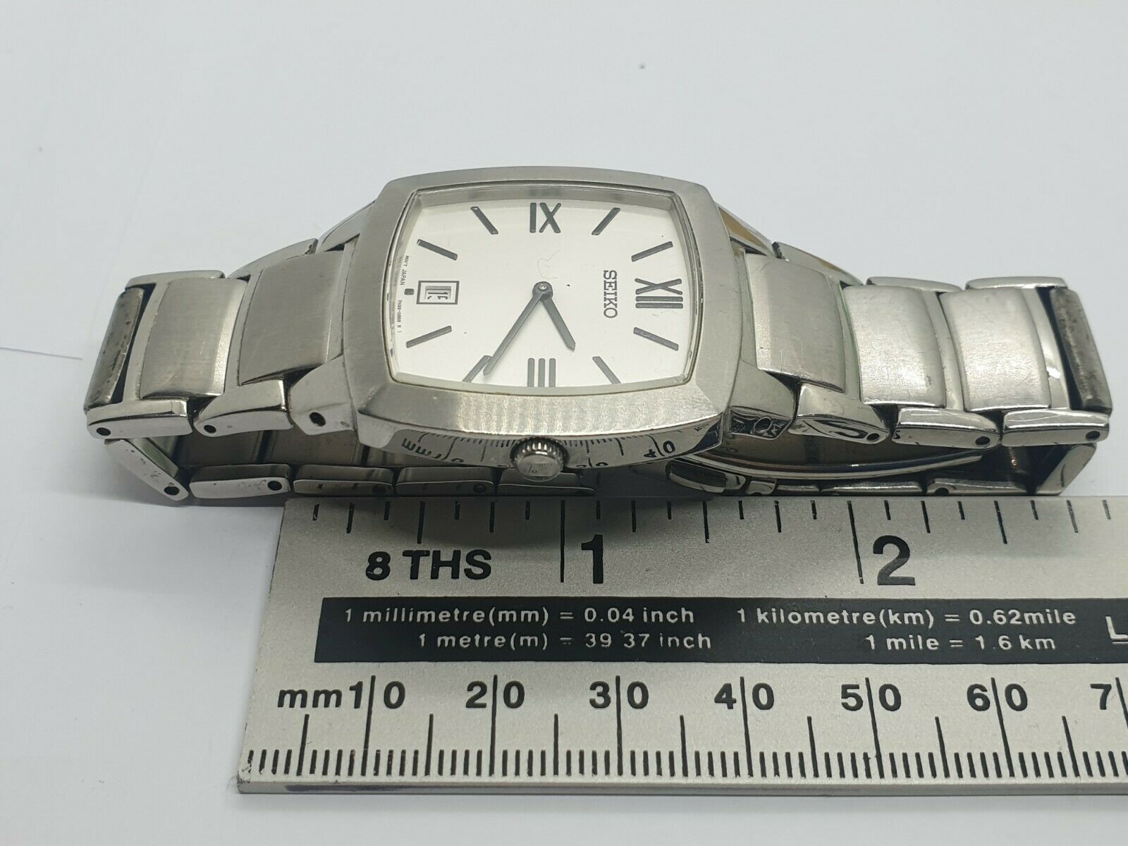 Seiko 7N39-0AS0 Gents Premier model Rare Import Square Quartz
