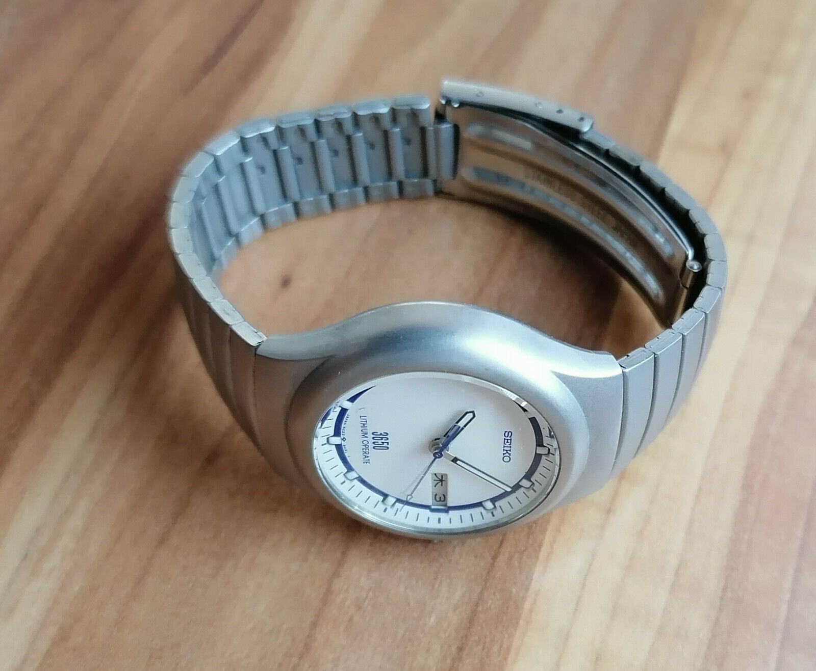 SEIKO 3650 LITHIUM OPERATE 5G23-6020 ANTIMAGNETIC JAPAN