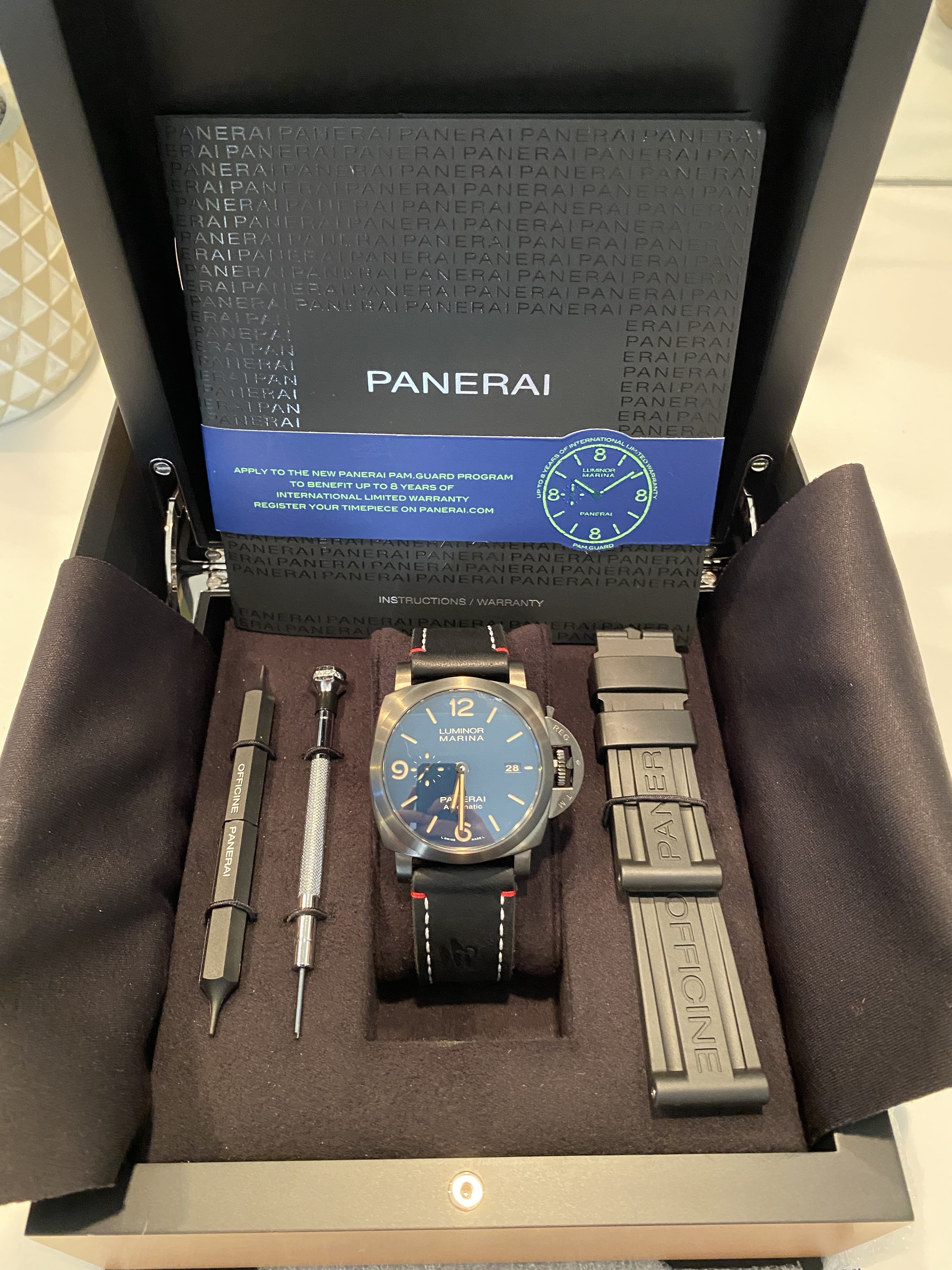 10 000 USD FS Panerai Luminor Marina Bucherer Blue PAM01021