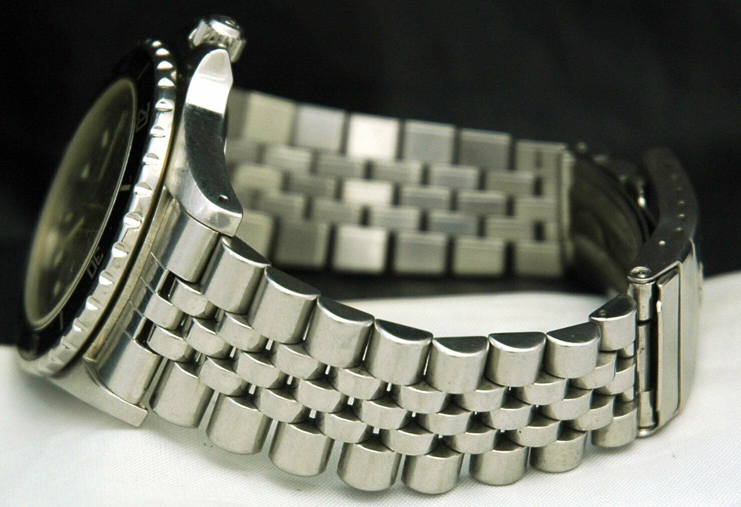 ZODIAC AUTOMATIC PROFESSIONAL DIVER Mens WATCH Rare Silver Dot