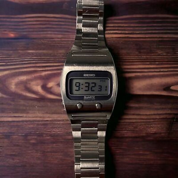 Seiko 0432-5001 Vintage Digital Liquid crystal Silver Quartz