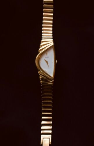 VINTAGE LADY ASYMMETRICAL Seiko Half Moon Quartz Wrist Watch 1N00-5E09 1G70  | WatchCharts