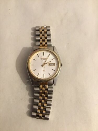 Seiko SQ Men s Wrist Watch 5H23 802L R 8029 Silver Gold Tone