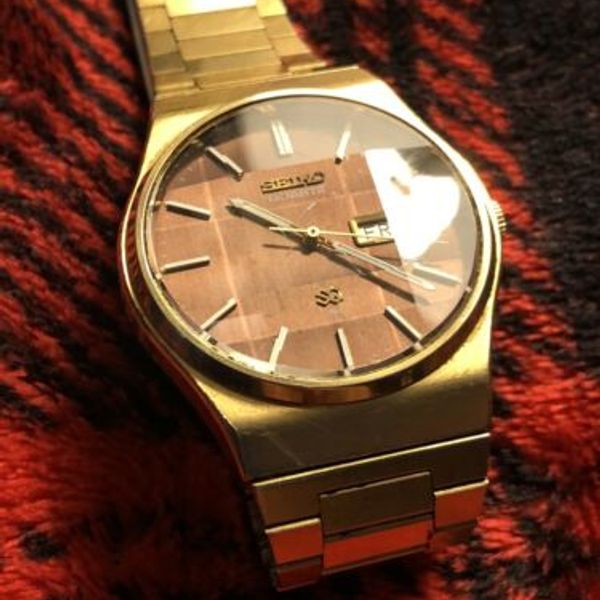 Vintage Seiko Quartz SQ Faceted Crystal 71238399 Mens Watch WatchCharts