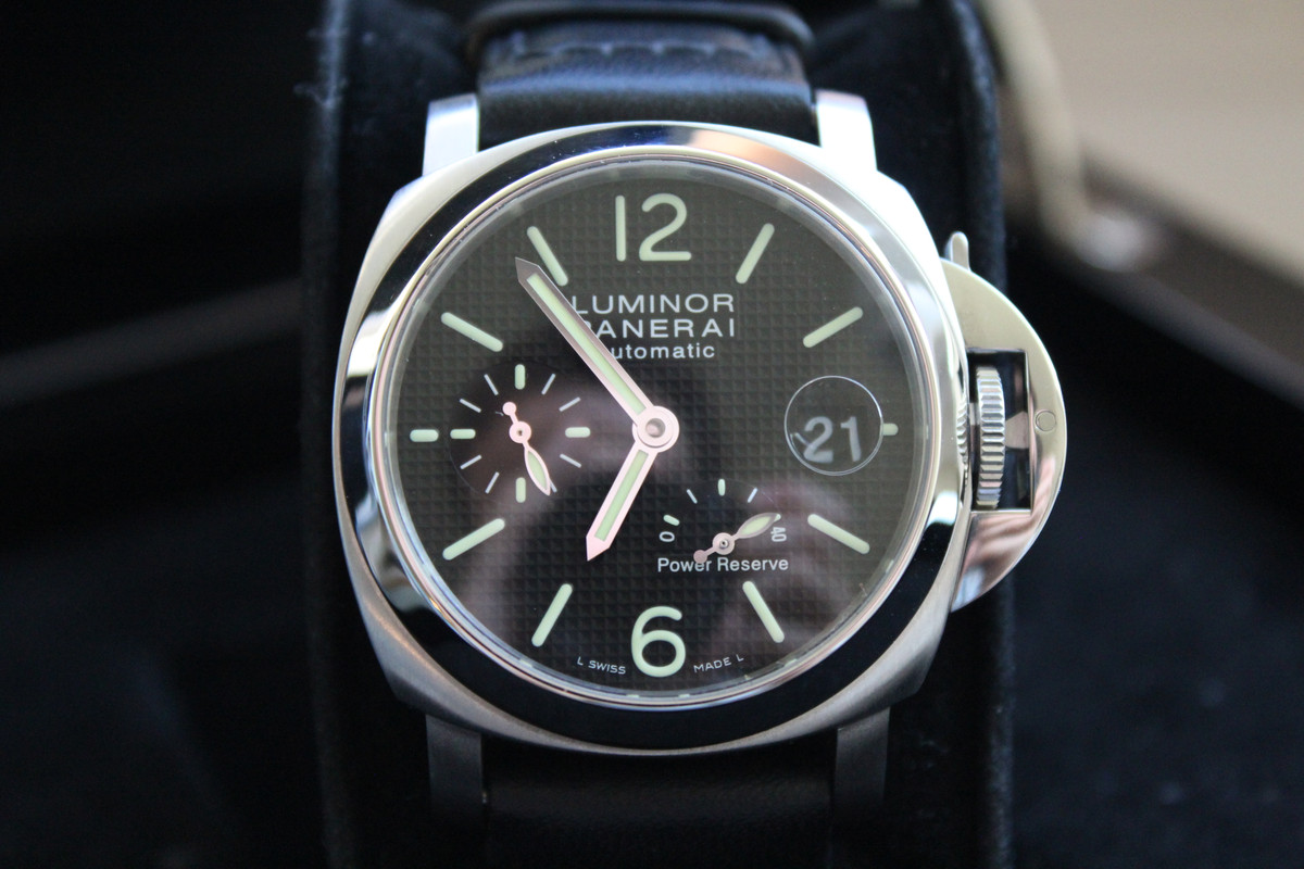 FS Panerai PAM 241 Luminor Power Reserve Hobnail Dial 40mm