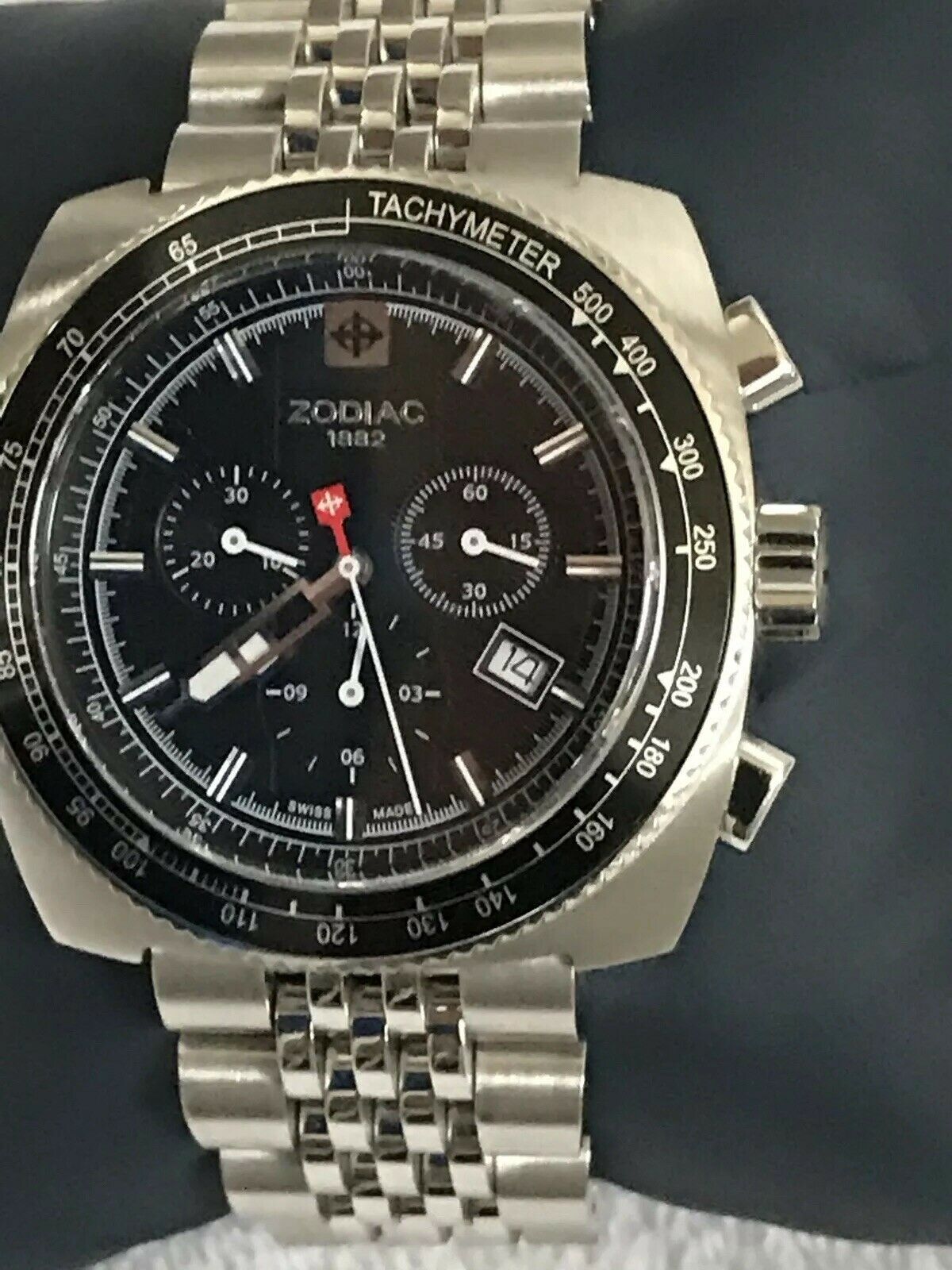 Vintage Zodiac Shelby Sea Dragon Men's Chronograph ZO2116 Swiss