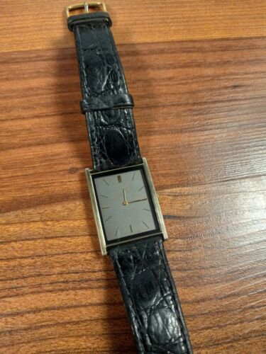 New Seiko Black Dial Leather Strap Men's Watch Vintage Crocodile