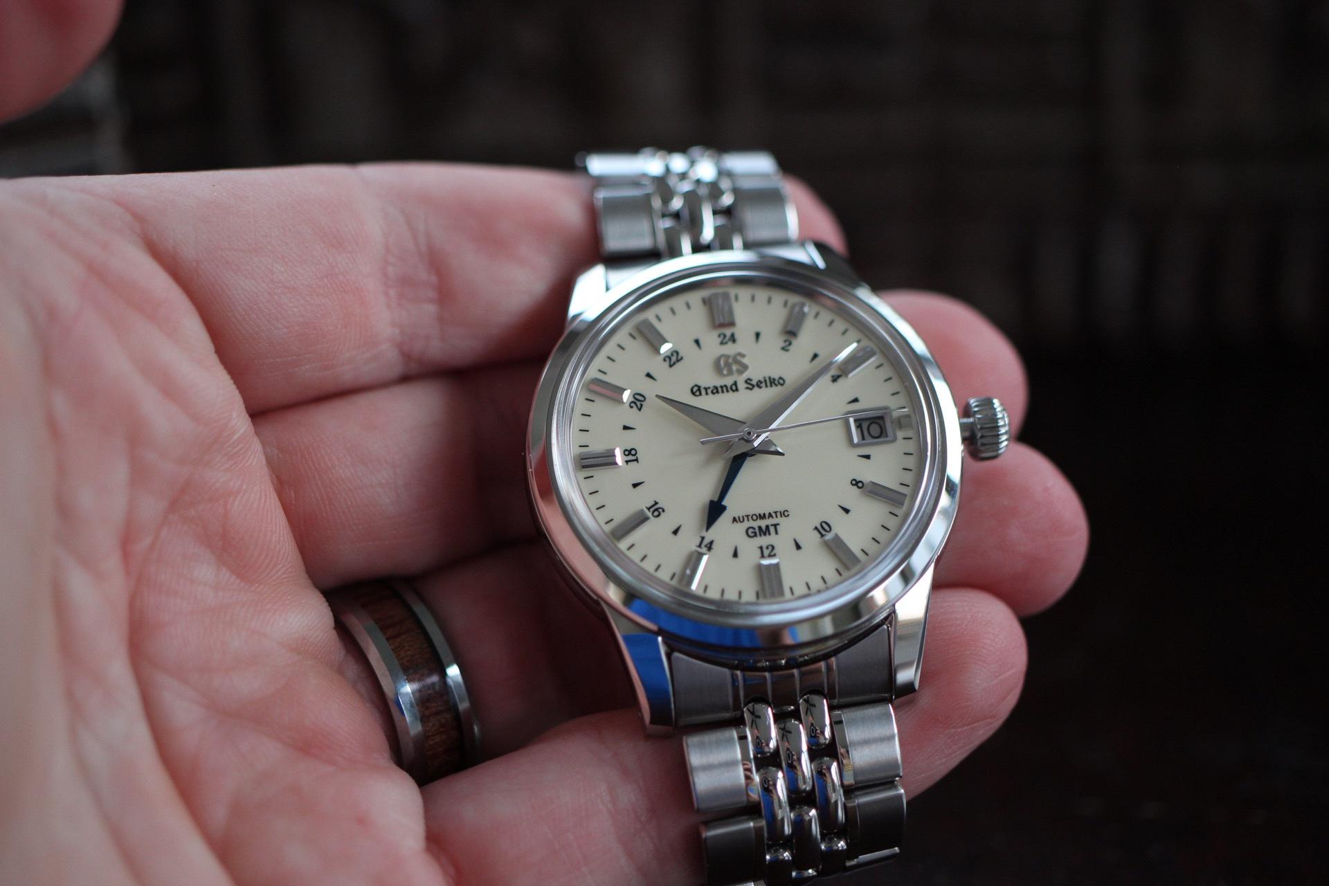 WTS] Grand Seiko SBGM221 on BOR bracelet, additional GS bracelet, and stock  strap | WatchCharts