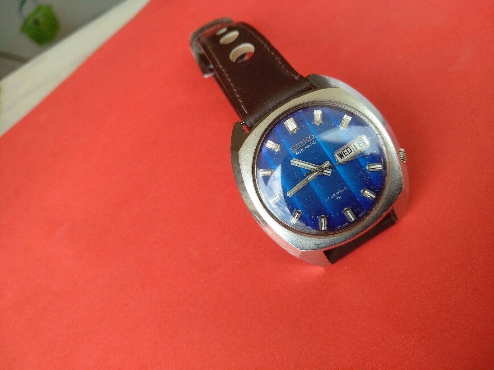 RARE VINTAGE 1970s SEIKO 7009-8050 Two tone Blue DIAL AUTOMATIC 
